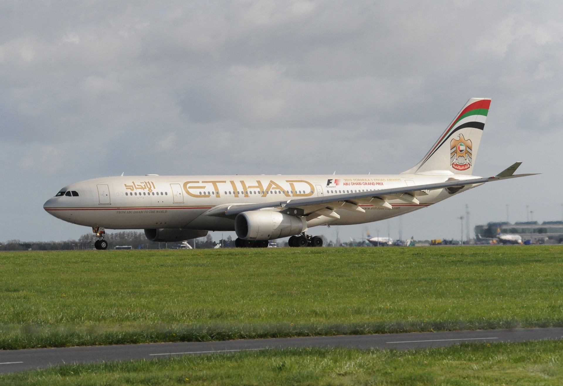 Etihad Airbus taking off from Dublin airport